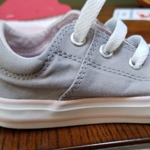 🍭Converse (very cute) size 8